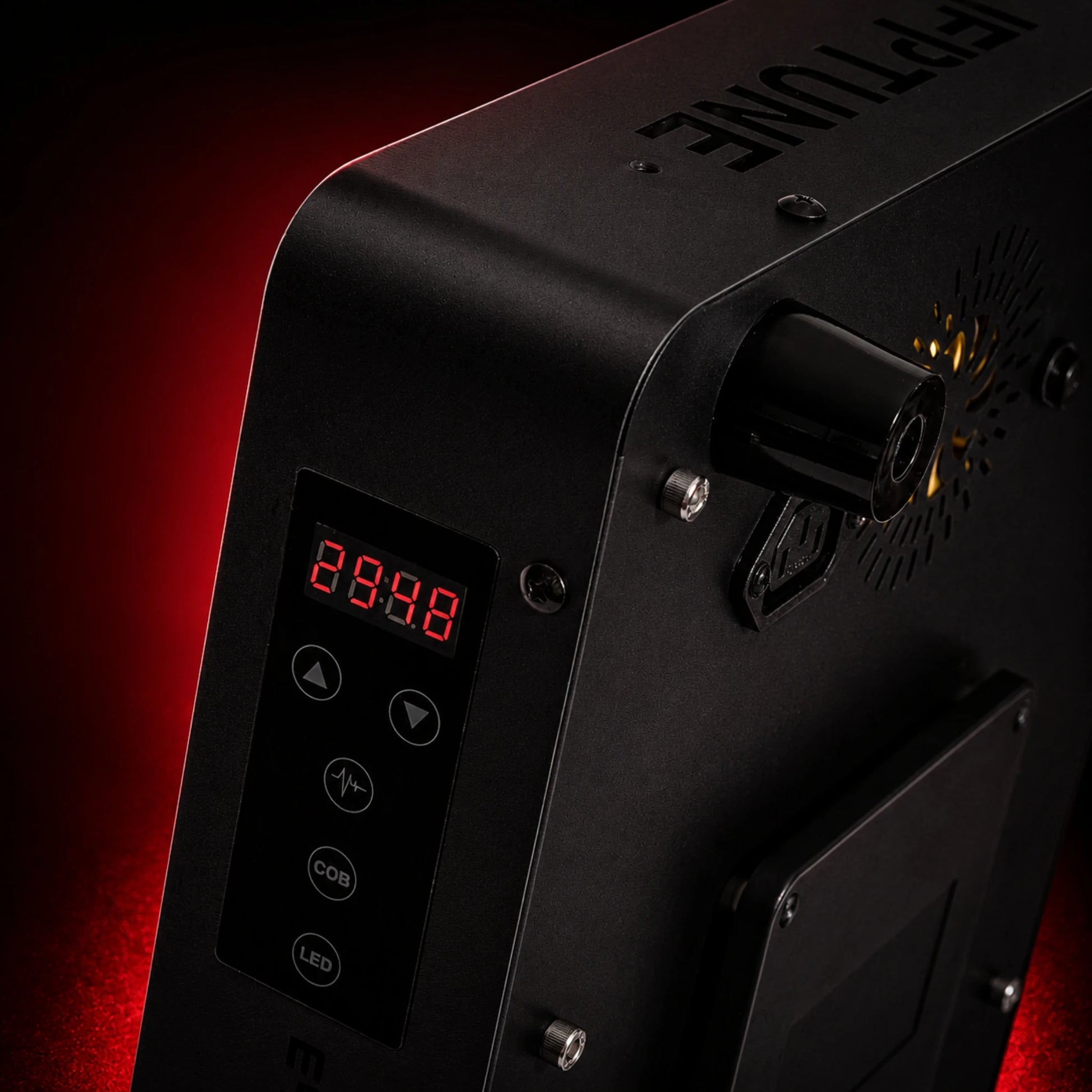 Elioslamp Nettuno Pulsar powered on with 670nm red light, photobiomodulation therapy device made in Italy
